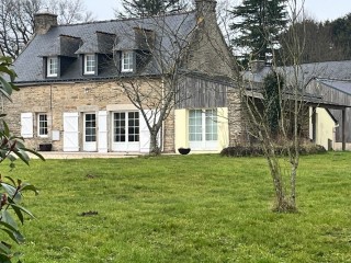 Lovely traditional Breton 3 bedroomed stone property with double garage , 279,500.00 €, Serent, Morbihan, 56460